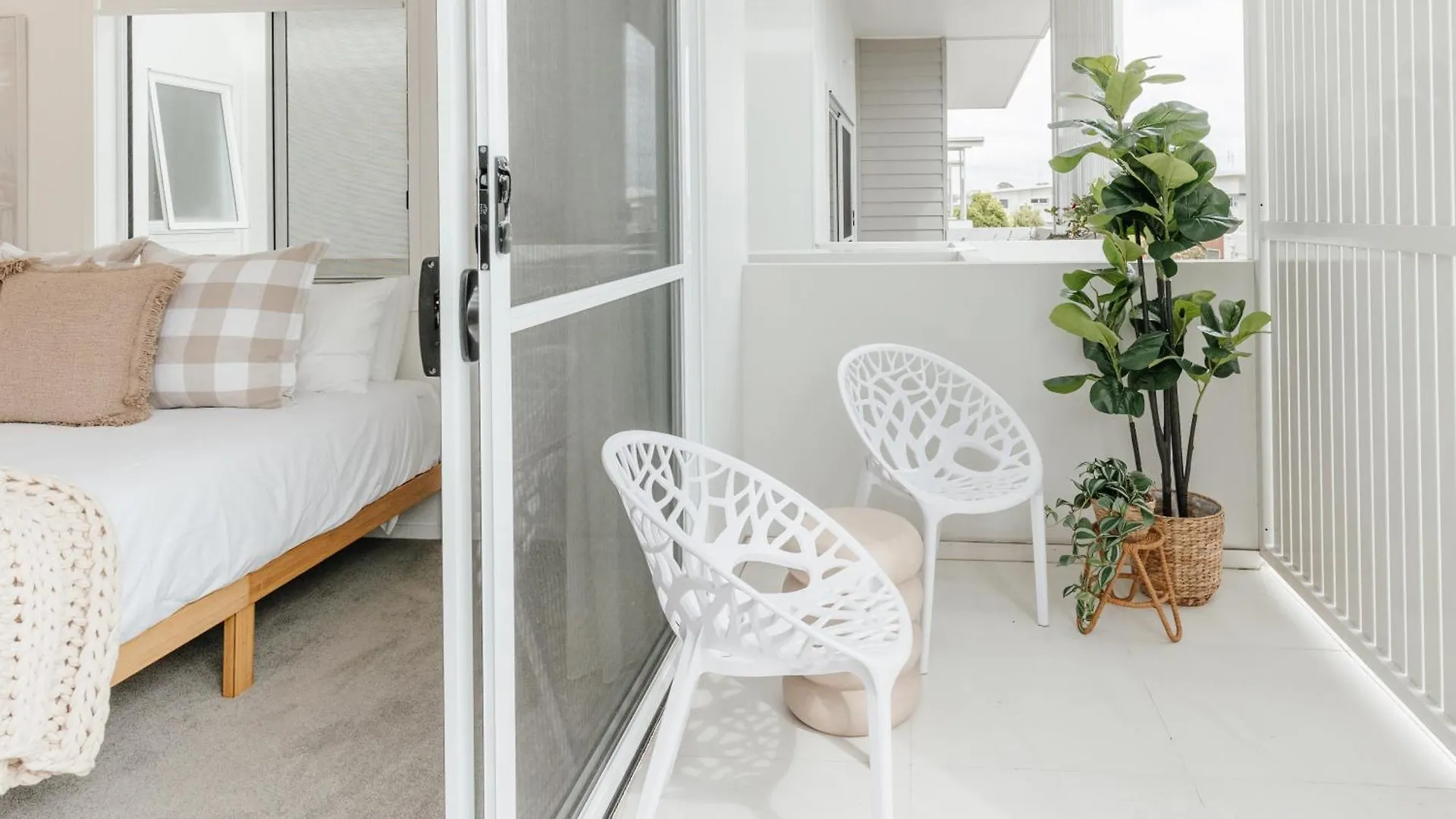 아파트 Modern Beachside Retreat 쿨룸비치 오스트레일리아